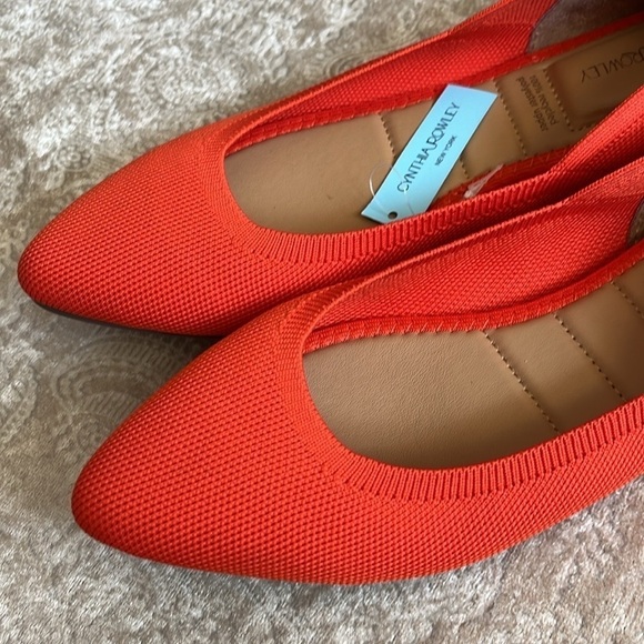 Brand New Cynthia Rowley Chelsea Flats Almond Toe Slip On Orange Fabric Knit - Picture 10 of 15